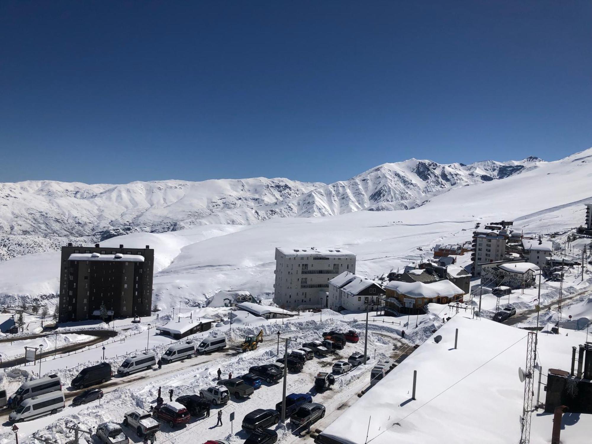 Departamentos Alojamiento Oficial Gran Parador Ski In - Out, Centro De Ski El Colorado, Farellones - Unico Con Descuentos En Servicios Del Centro De Ski Szoba fotó